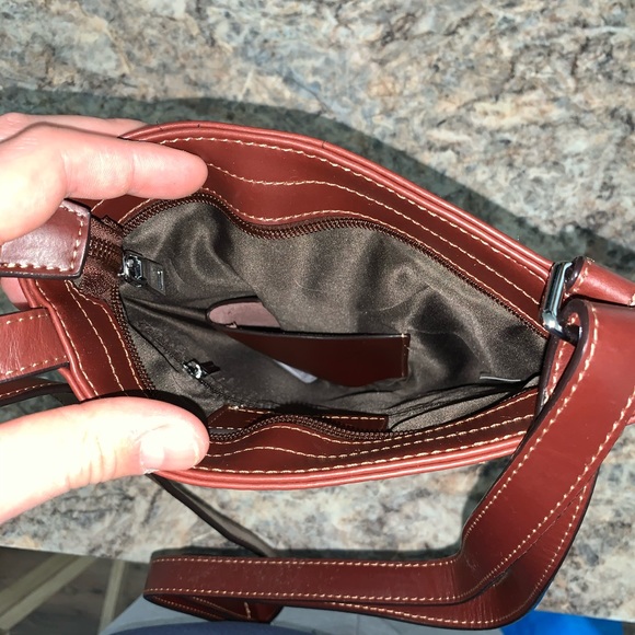 Stayed Italian Hip Bag - Picture 3 of 4